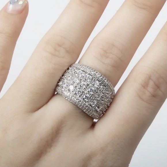 NEW 925 BAGUE STERLING SILVER DIAMOND RING, CUTE RING, SHINY RING. - Picture 6 of 9